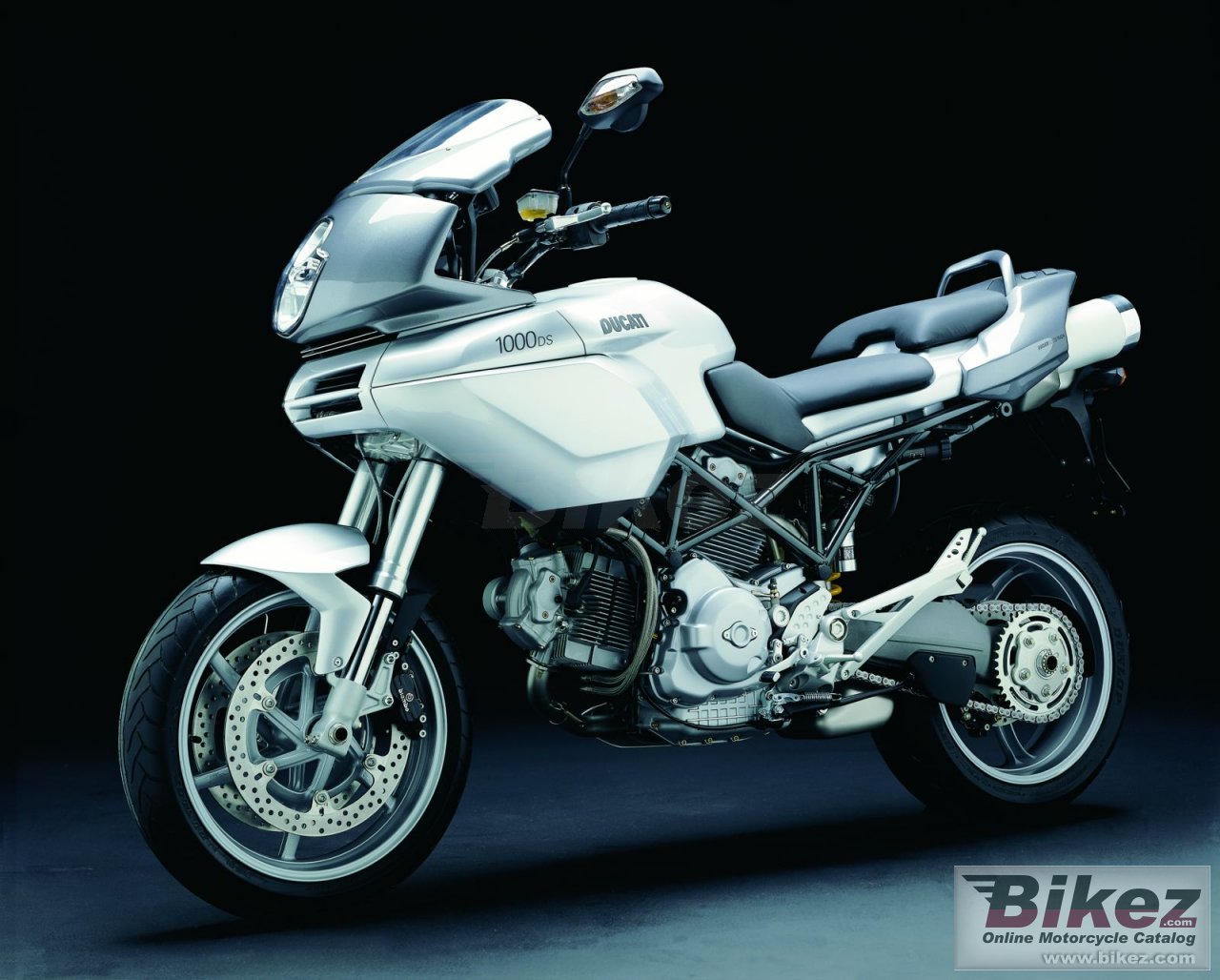 Big The respective copyright holder or manufacturer multistrada 1000 ds picture and wallpaper from Bikez.com